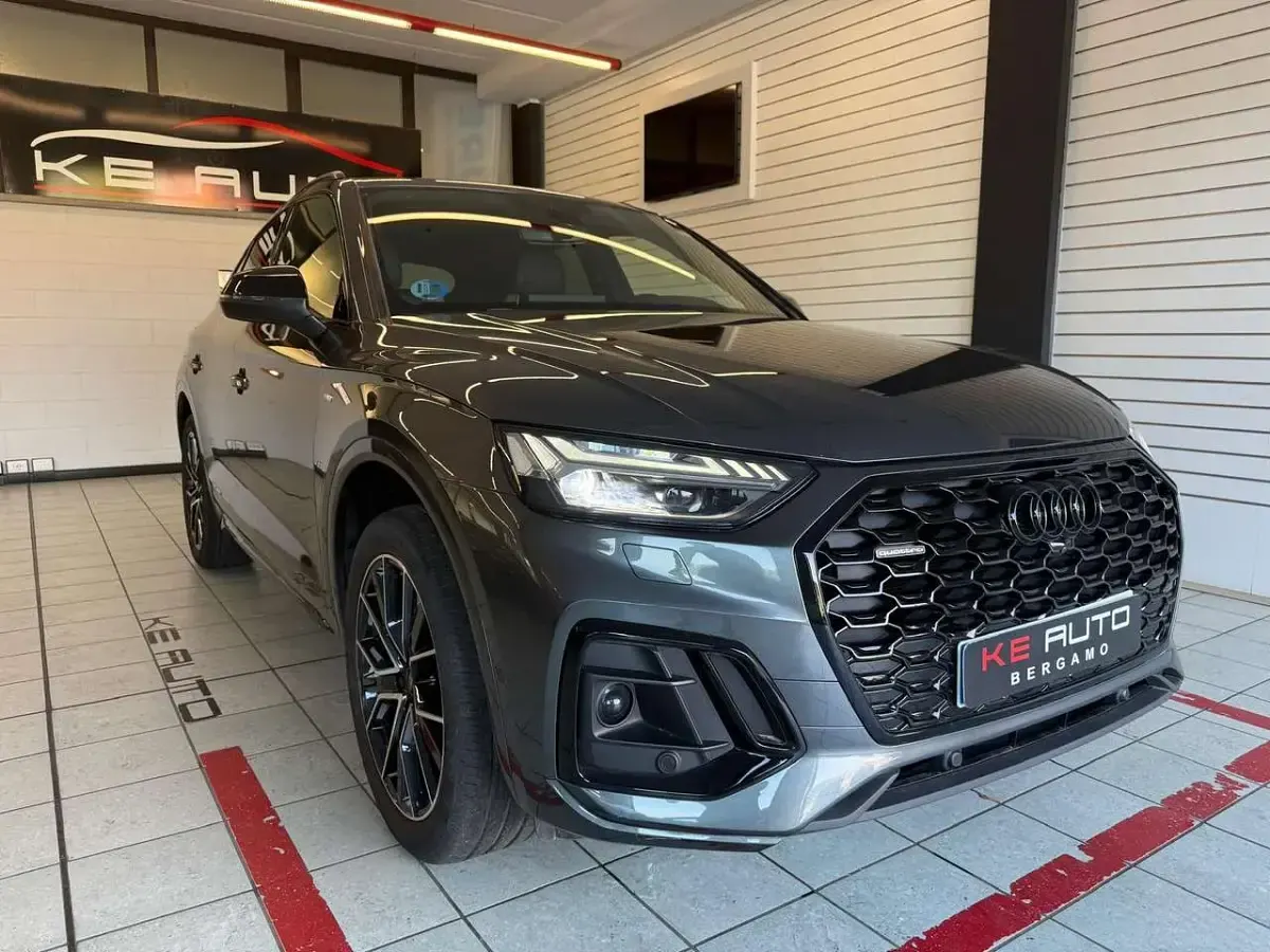 Usata Audi Q5 Ambiente 204 CV (150 kW) 2025 Grigio daytona SUV