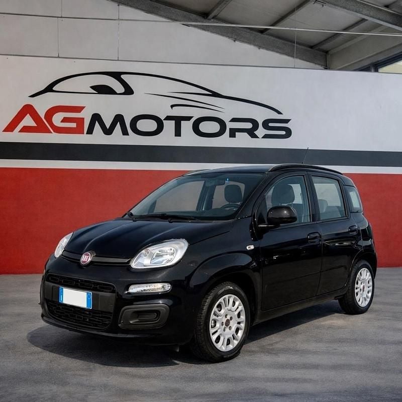 Usata Fiat Panda Lounge 75 CV (55 kW) 2014 Nero Utilitaria