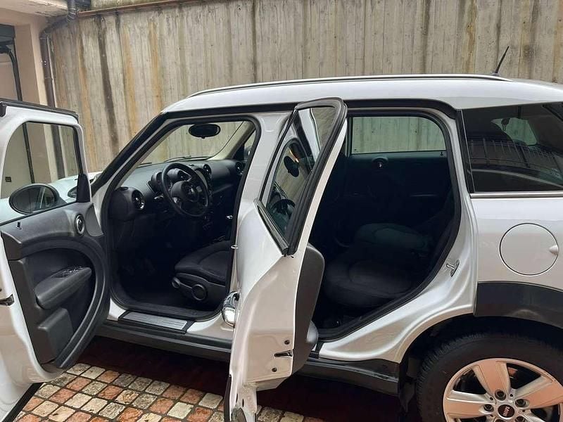 Usata Mini One D Business 90 CV (66 kW) 2014 Bianco Utilitaria
