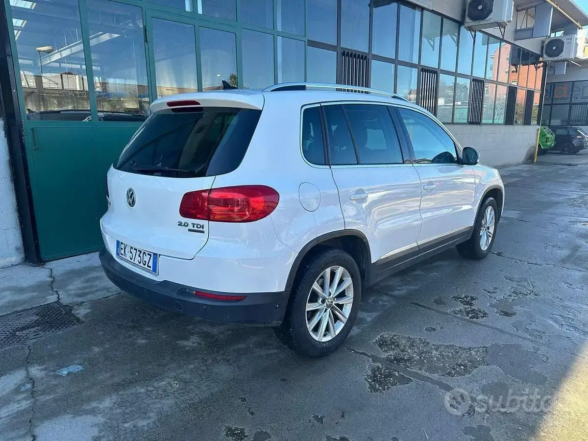 Usata VW Tiguan Sportline 140 CV (102 kW) 2012 Bianco pastello SUV