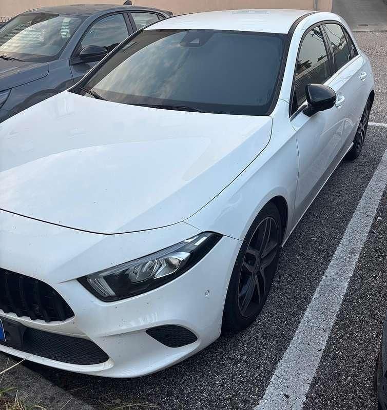 Usata Mercedes A180 Executive 109 CV (80 kW) 2019 Berlina