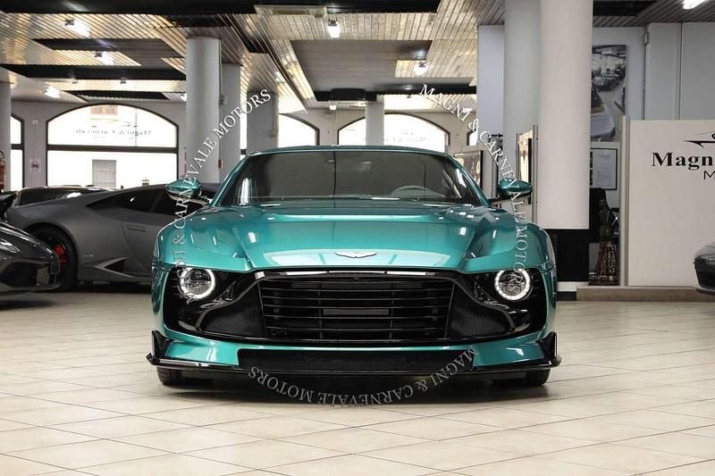 Nuova Aston Martin Valour 714 CV (525 kW) 2025 Aston martin racing green Coupé