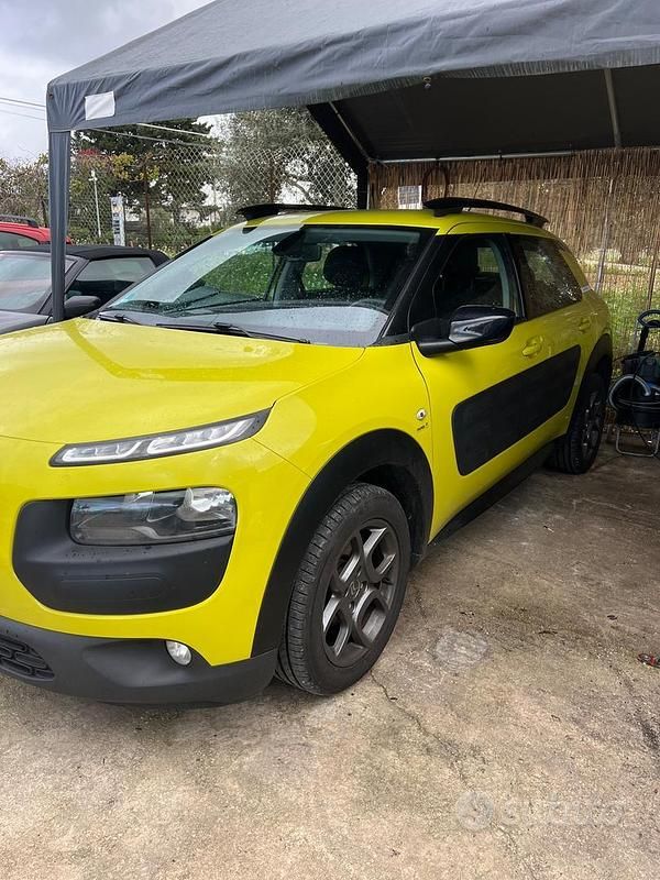 Usata Citroën C4 Cactus Feel 99 CV (72 kW) 2014 Verde Utilitaria