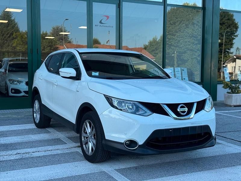 Usata Nissan Qashqai Acenta 131 CV (96 kW) 2014 Bianco SUV
