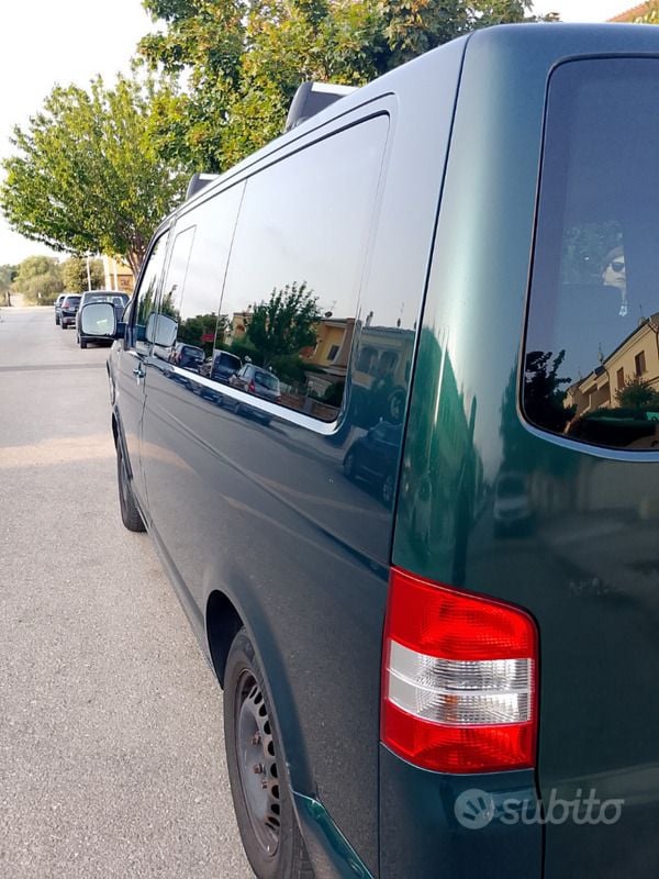 Usata 2006 VW T5 Furgone | 12.000 € (Cara) - Immagine 1/4