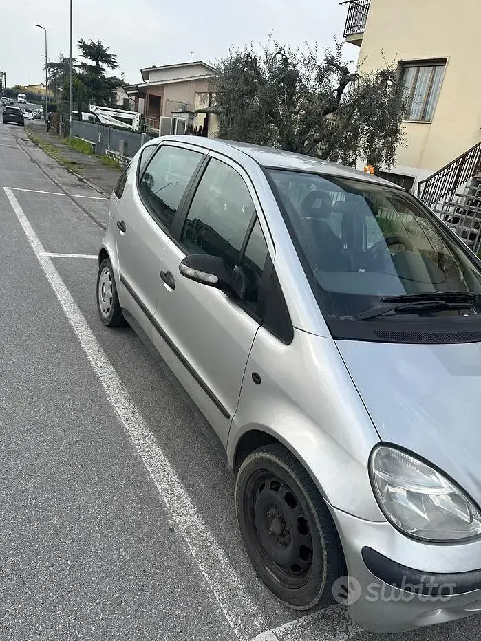 Usata Mercedes A200 95 CV (69 kW) 2003 Grigio Monovolume