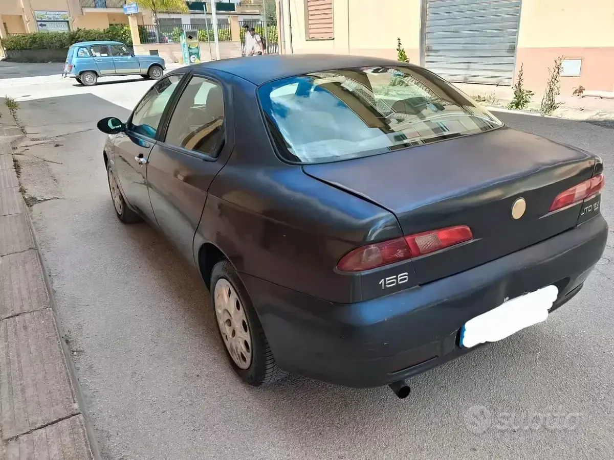 Usata Alfa Romeo 156 116 CV (85 kW) 2004 Berlina