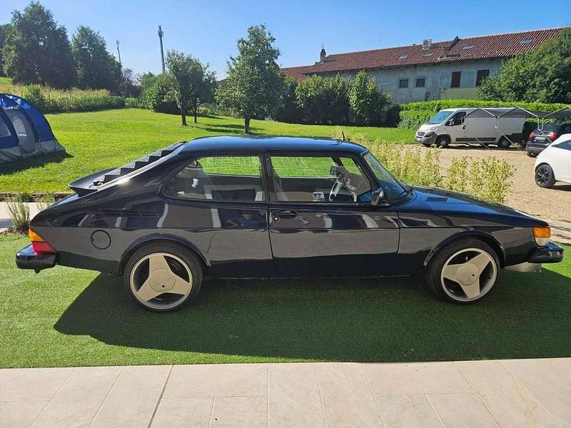 Usata Saab 900 145 CV (106 kW) 1982 Blu/azzurro Utilitaria