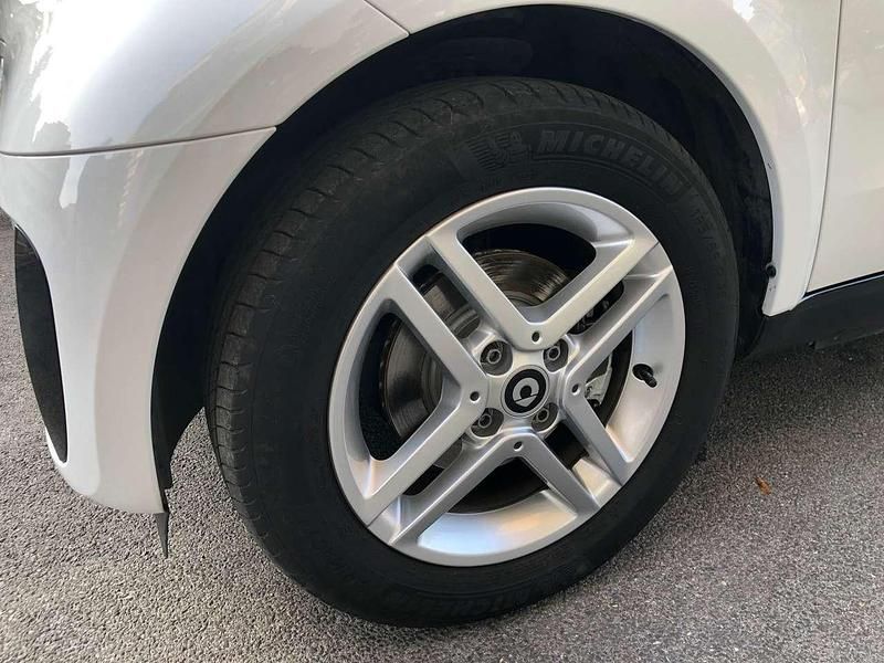 Usata Smart ForTwo Coupé 41 kW (56 CV) 2020 Bianco Utilitaria