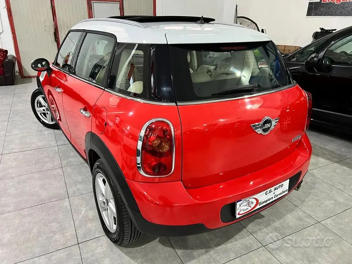 Usata Mini Countryman 111 CV (81 kW) 2011 Rosso SUV