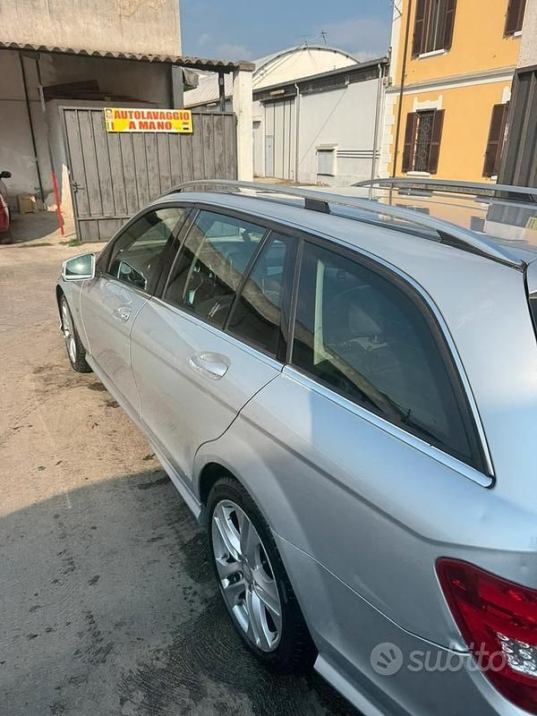 Usata Mercedes 220 AMG 170 CV (125 kW) 2012 Station wagon