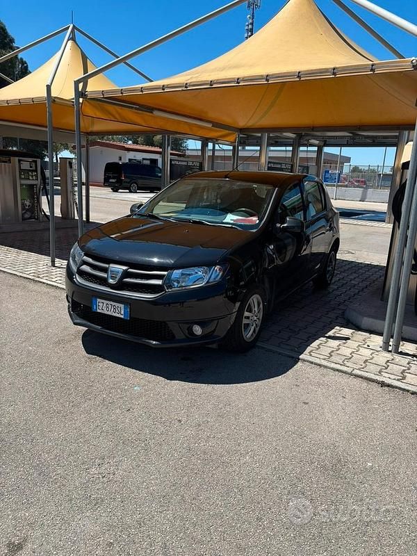 Usata Dacia Sandero 75 CV (55 kW) 2015 Nero Berlina