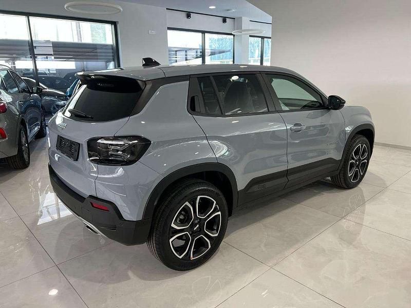 Nuova Jeep Avenger Summit 101 CV (74 kW) 2026 Grigio scuro SUV