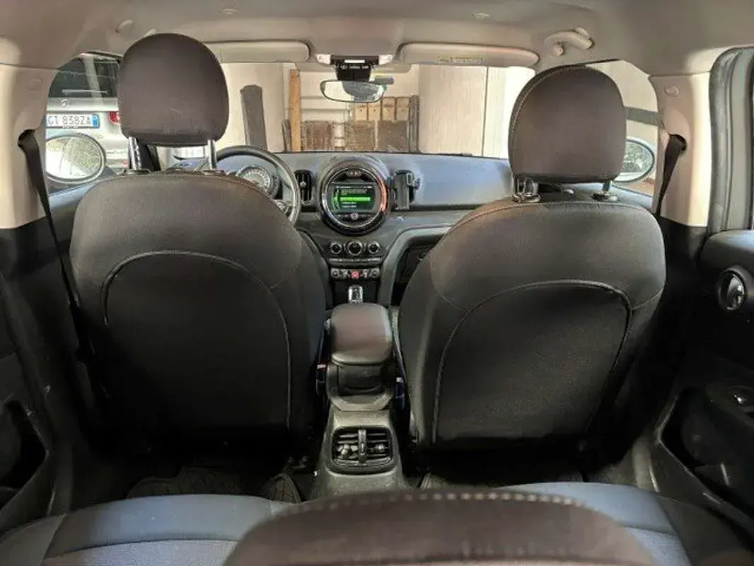 Second-hand Mini Cooper D Countryman 150 CP (110 kW) 2019 Gri SUV