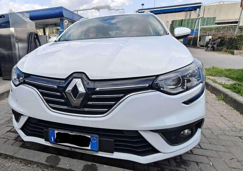 Usata Renault Mégane IV Intens 110 CV (80 kW) 2017 Bianco Station wagon