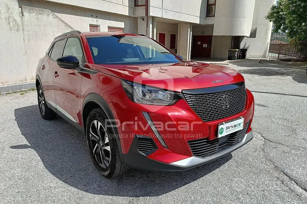 Usata Peugeot 2008 Allure 101 CV (74 kW) 2023 Rosso SUV