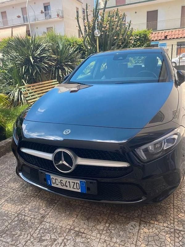 Usata Mercedes A180 2021 Nero Berlina