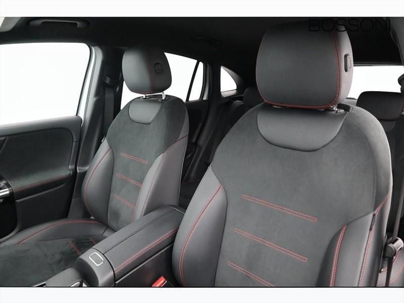 Usata Mercedes GLA250 Premium 160 CV (117 kW) 2023 Argento SUV