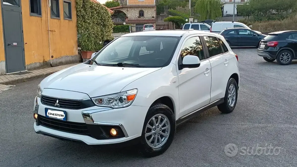 Usata Mitsubishi ASX 114 CV (83 kW) 2017 Bianco SUV