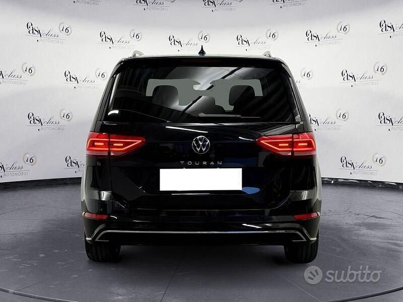 Usata VW Touran Pro 150 CV (110 kW) 2025 Nero Monovolume