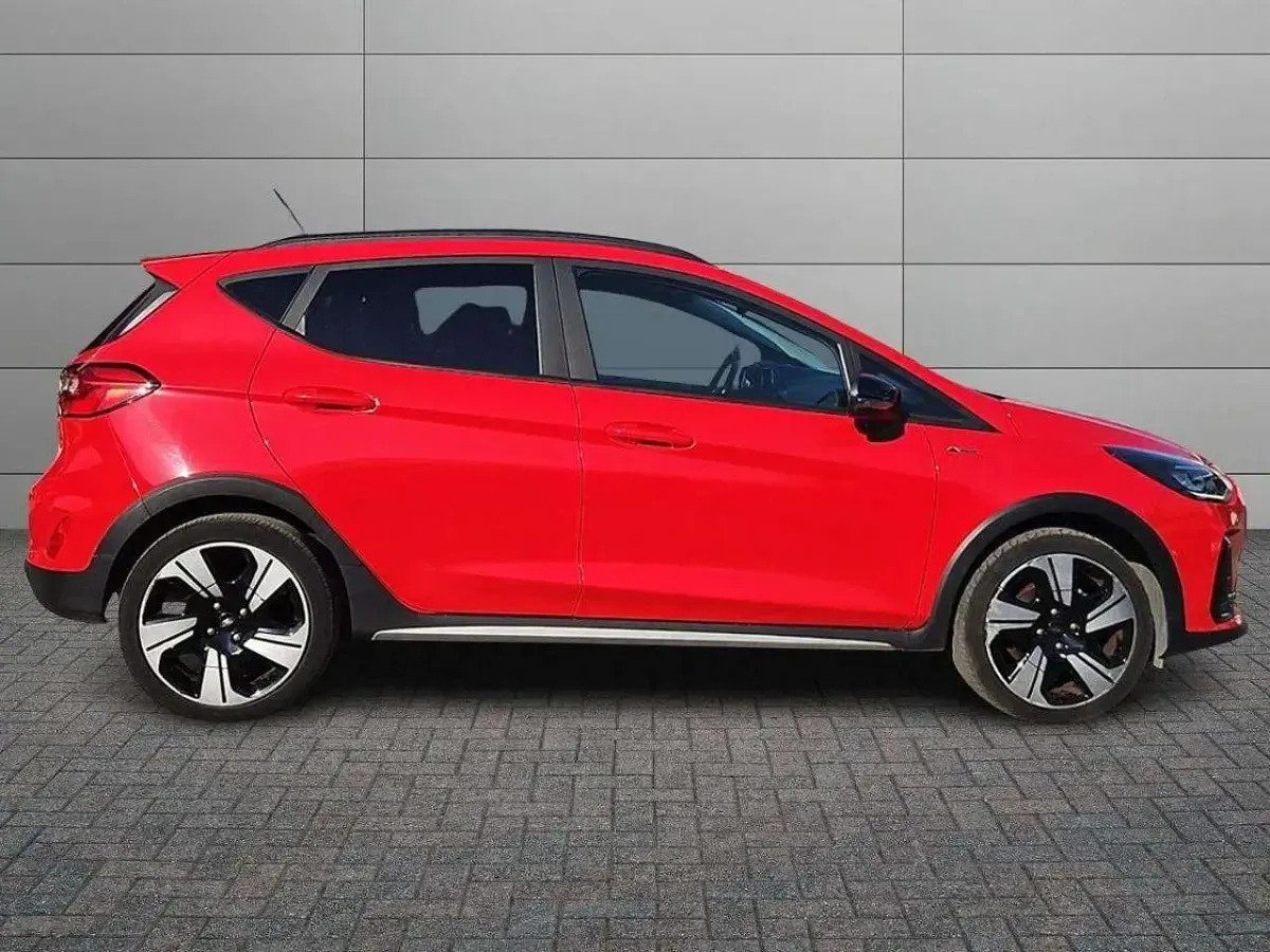 Usata Ford Fiesta Active 125 CV (91 kW) 2022 Rosso Utilitaria