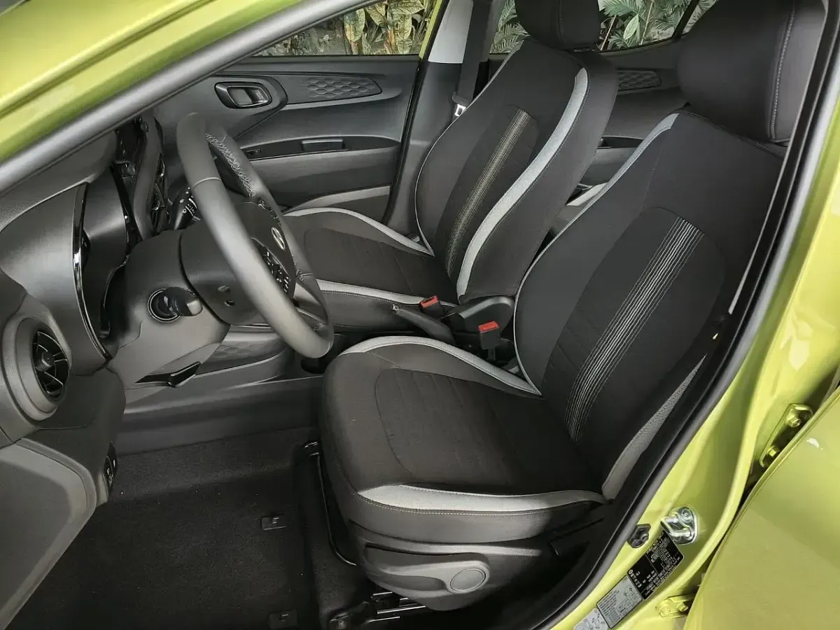 Nuova Hyundai i10 2025 Giallo Utilitaria