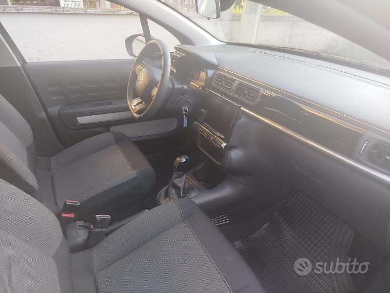 Usata Citroën C3 PureTech 83 CV (61 kW) 2024 Nero Berlina