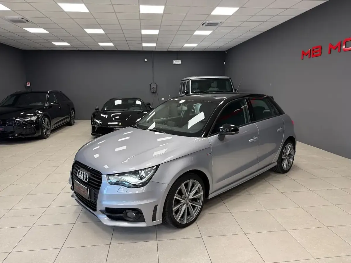 Usata Audi A1 90 CV (66 kW) 2015 Argento Utilitaria