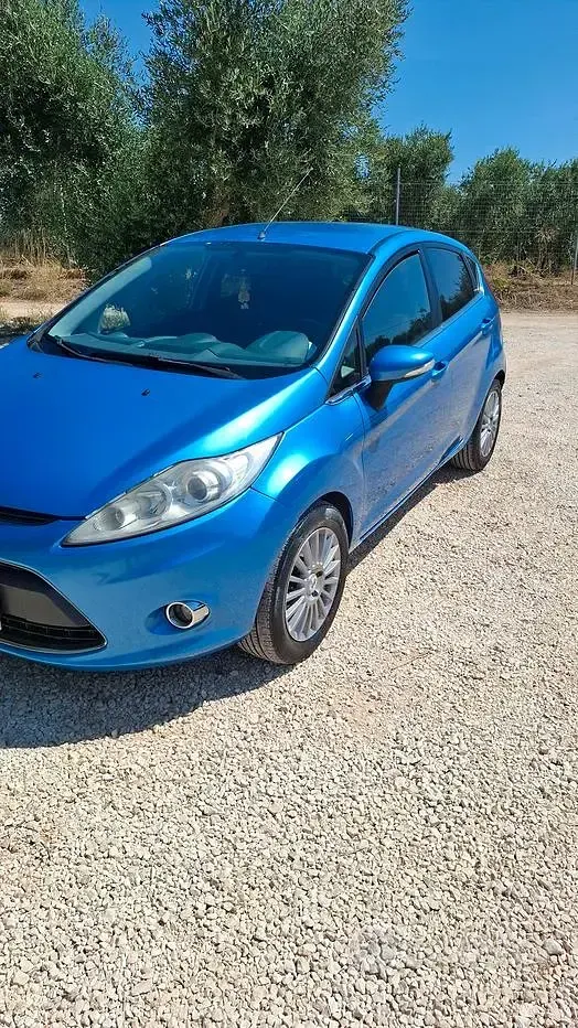 Usata Ford Fiesta 2009 Bluazzurro Berlina