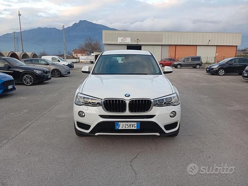 Usata BMW X3 Efficient Dynamics 190 CV (139 kW) 2017 Bianco SUV