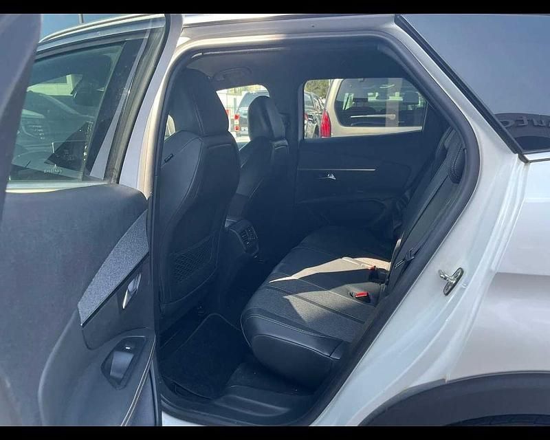 Usata Peugeot 3008 GT-line 130 CV (95 kW) 2019 Marrone SUV
