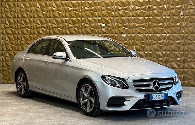 Usata Mercedes E220 194 CV (142 kW) 2017 Grigio Berlina
