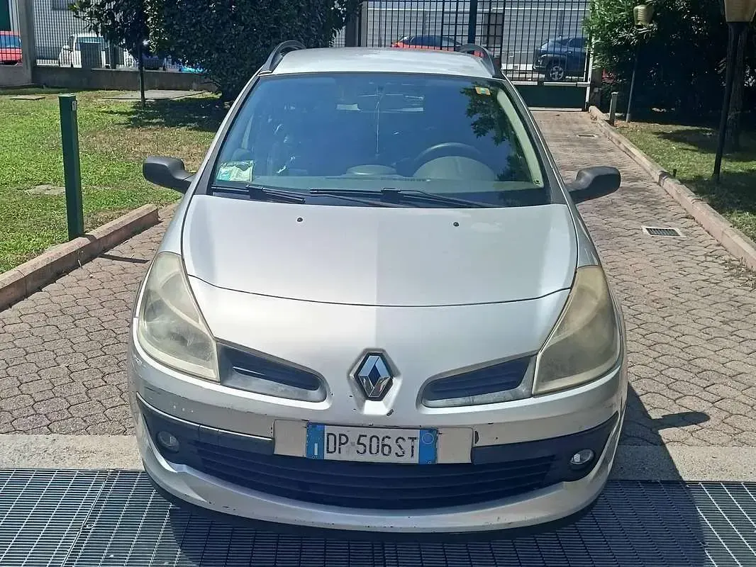 Usata Renault Clio 101 CV (74 kW) 2008 Argento Station wagon