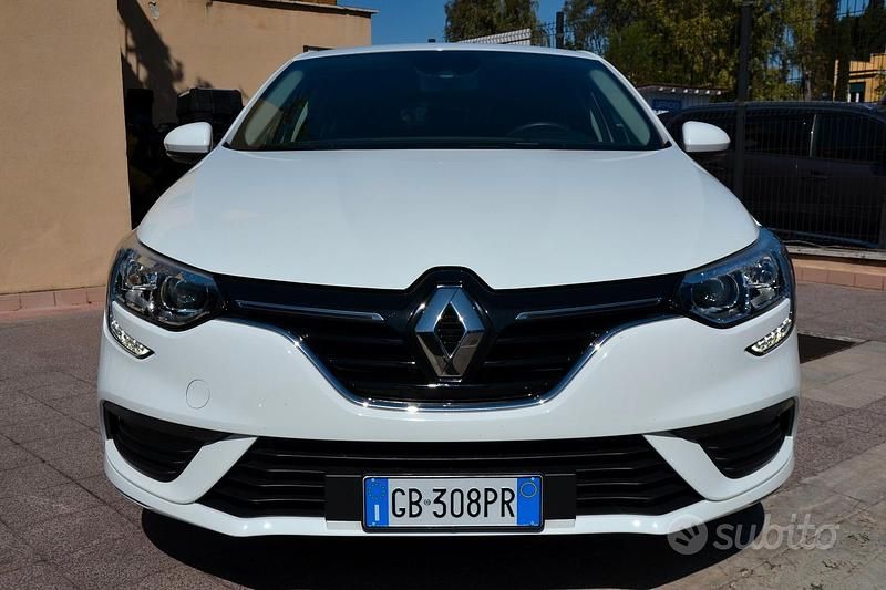 Usata Renault Mégane GrandTour 116 CV (85 kW) 2020 Bianco Station wagon