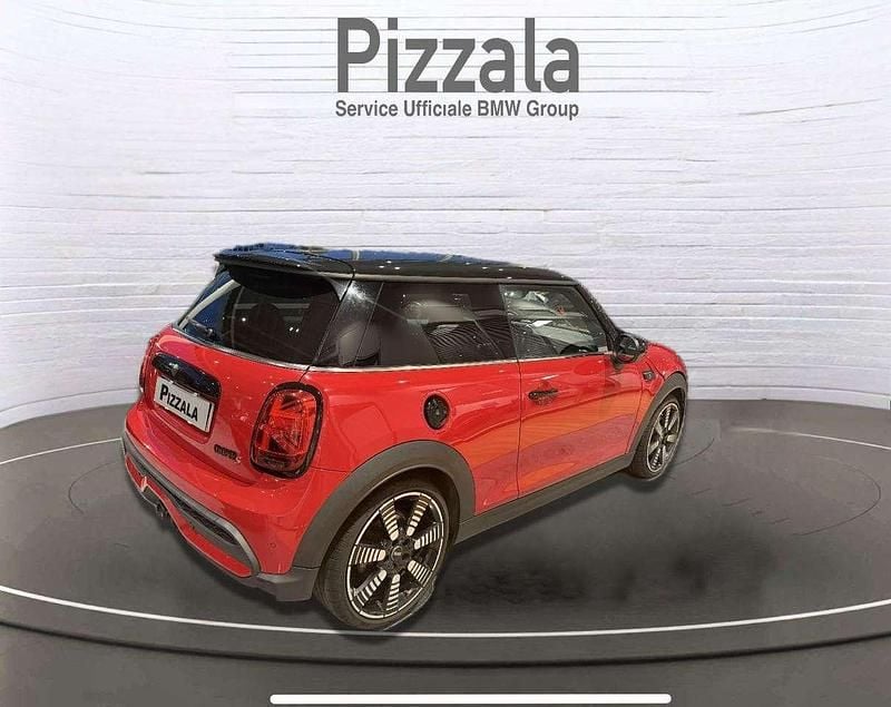 Usata Mini Cooper S 178 CV (130 kW) 2021 Rosso Utilitaria