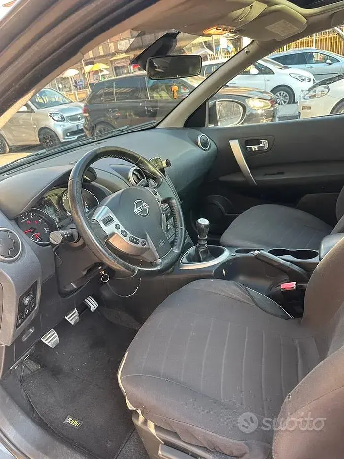 Usata Nissan Qashqai 360º 131 CV (96 kW) 2012 Grigio SUV