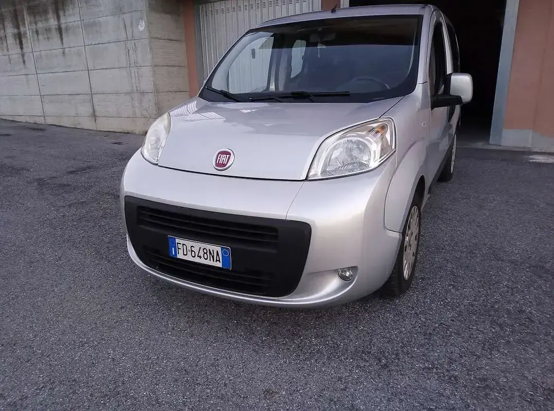Usata Fiat Qubo Dynamic 80 CV (58 kW) 2016 Argento Monovolume