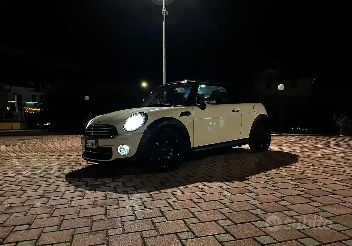 Usata Mini Cooper D 112 CV (82 kW) 2010 Bianco Utilitaria