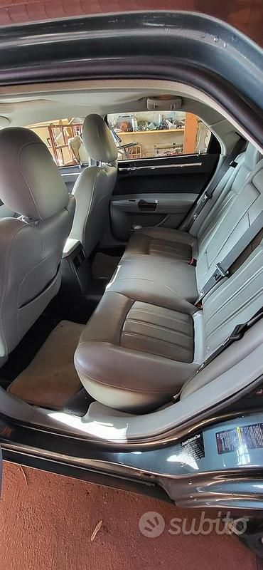 Usata Chrysler 300C 218 CV (160 kW) 2006 Grigio Berlina