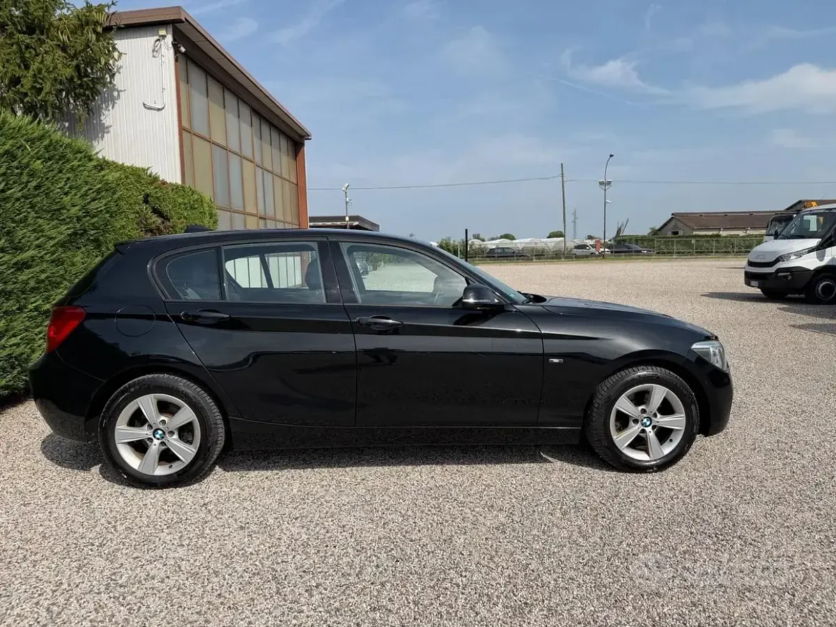 Usata BMW 118 170 CV (125 kW) 2012 Nero Utilitaria