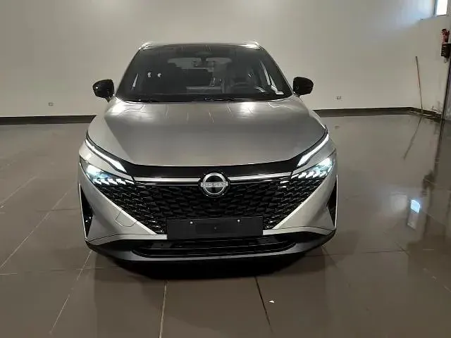 Nuova Nissan Qashqai Tekna 158 CV (116 kW) 2026 Newport grey met. SUV
