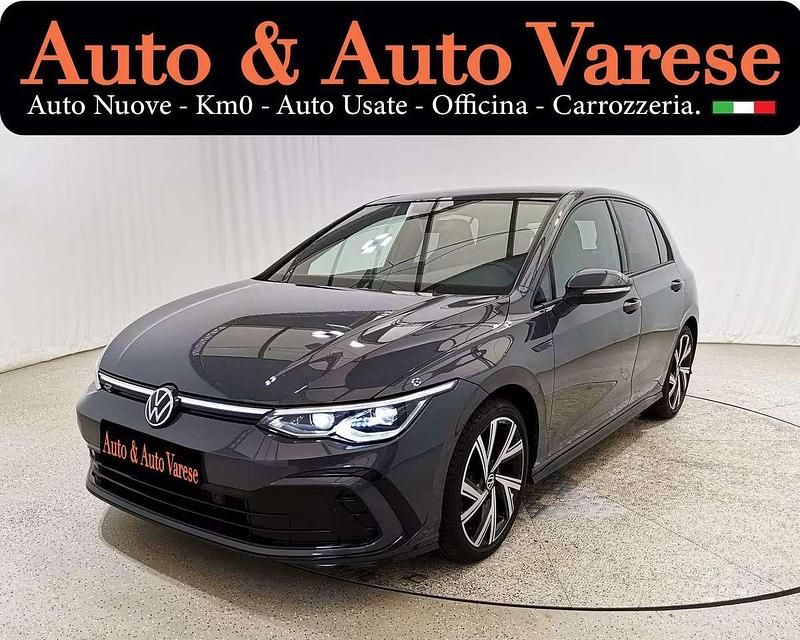 Usata VW Golf VIII R-line 150 CV (110 kW) 2022 Grigio Utilitaria