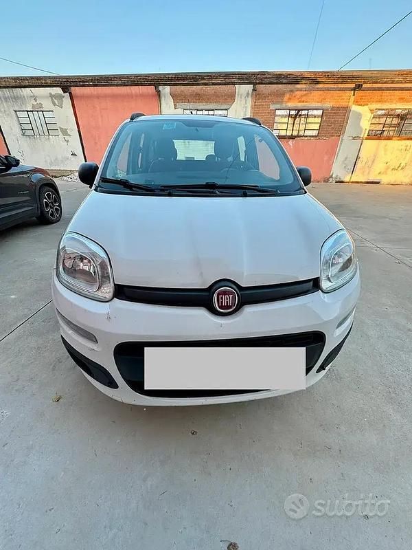 Usata Fiat Panda Easy 80 CV (58 kW) 2014 Utilitaria