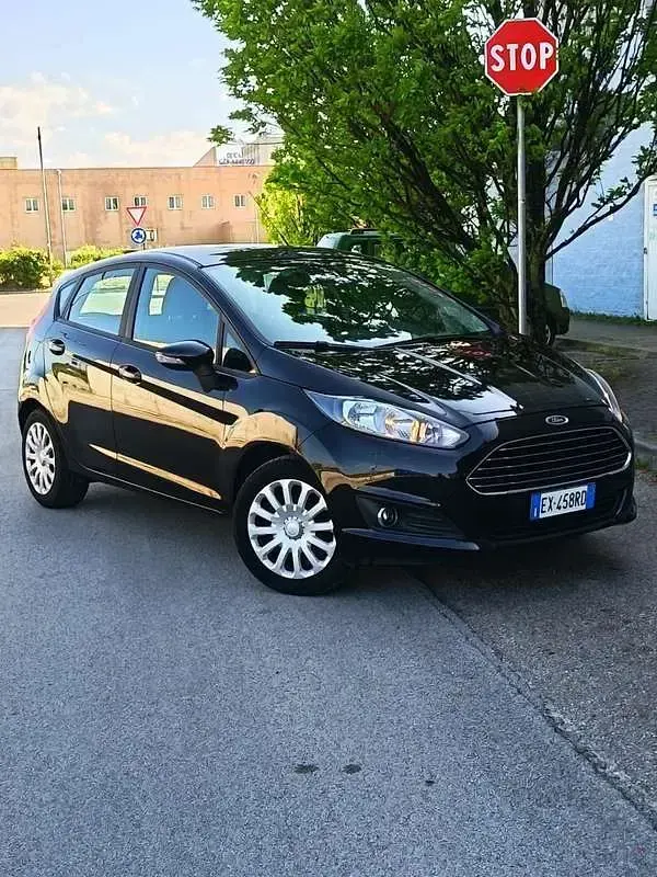 Usata Ford Fiesta Titanium 80 CV (58 kW) 2014 Utilitaria