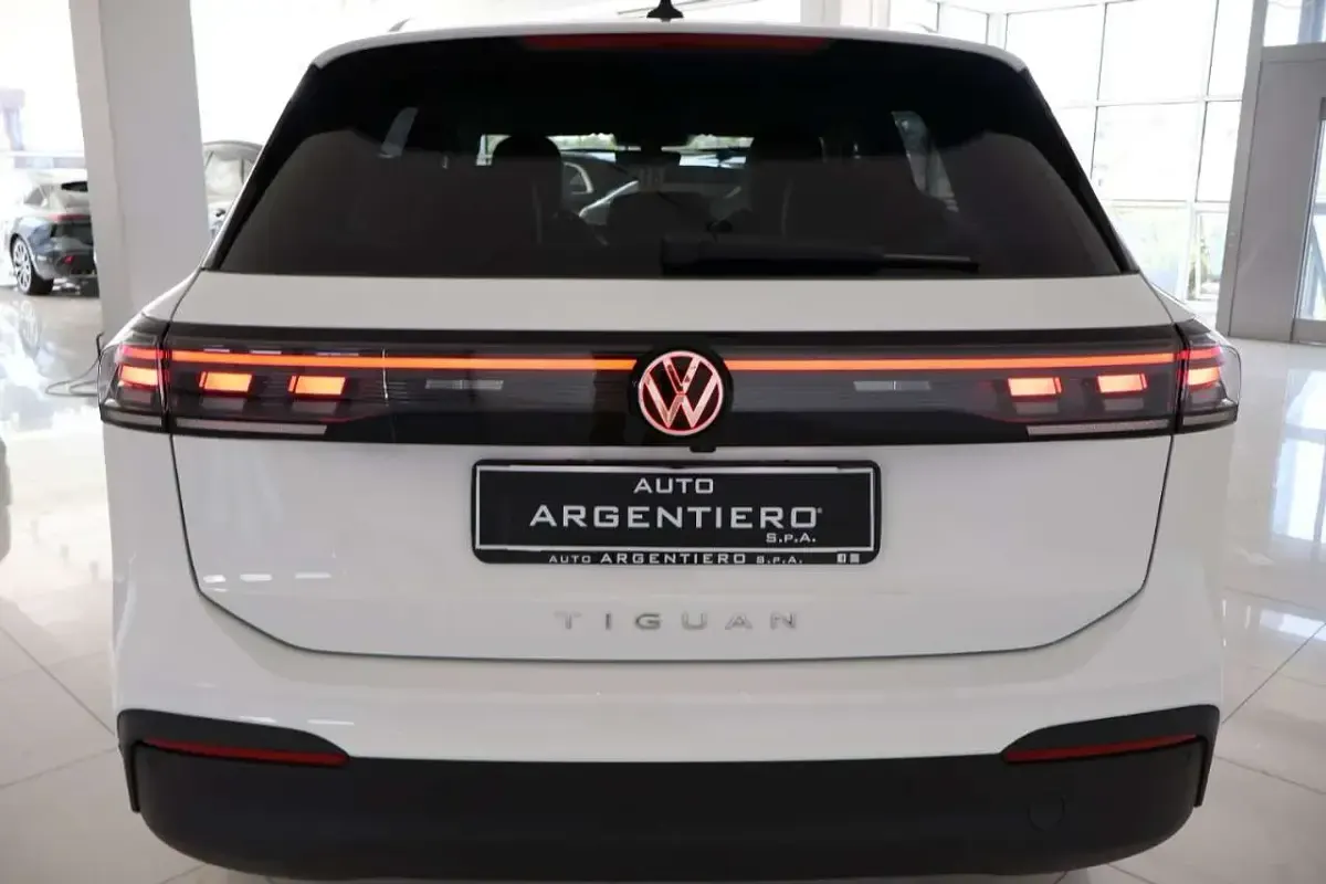 Nuova VW Tiguan Edition 150 CV (110 kW) 2026 Pure white SUV