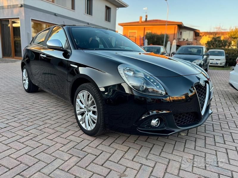 Nero Usata 2017 Alfa Romeo Giulietta Tre volumi | 9499 € (Ottimo prezzo) - Immagine 1/4