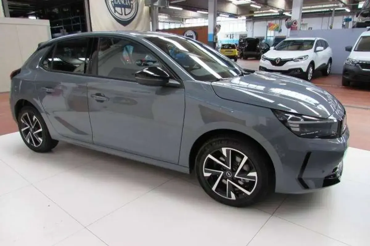 Nuova Opel Corsa 101 CV (74 kW) 2025 Grigio Utilitaria