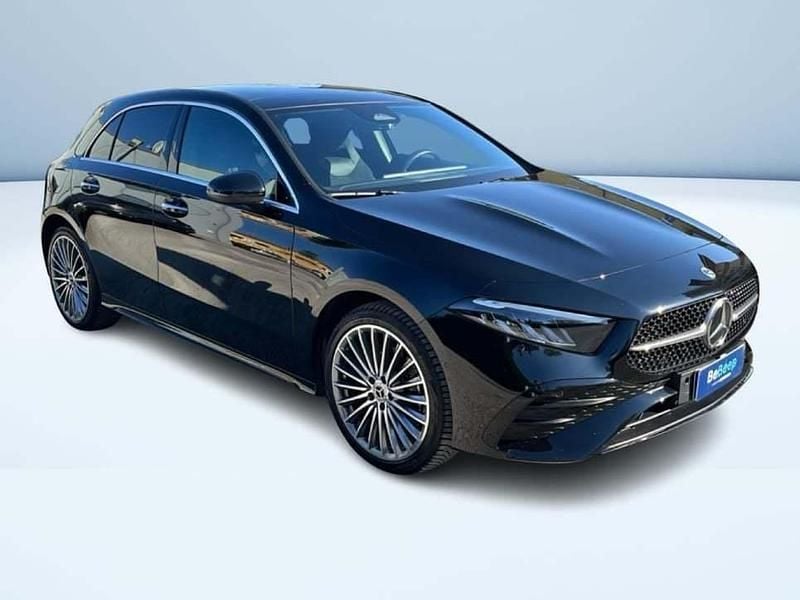 Usata Mercedes A250 AMG Line Premium 163 CV (119 kW) 2023 Nero Berlina