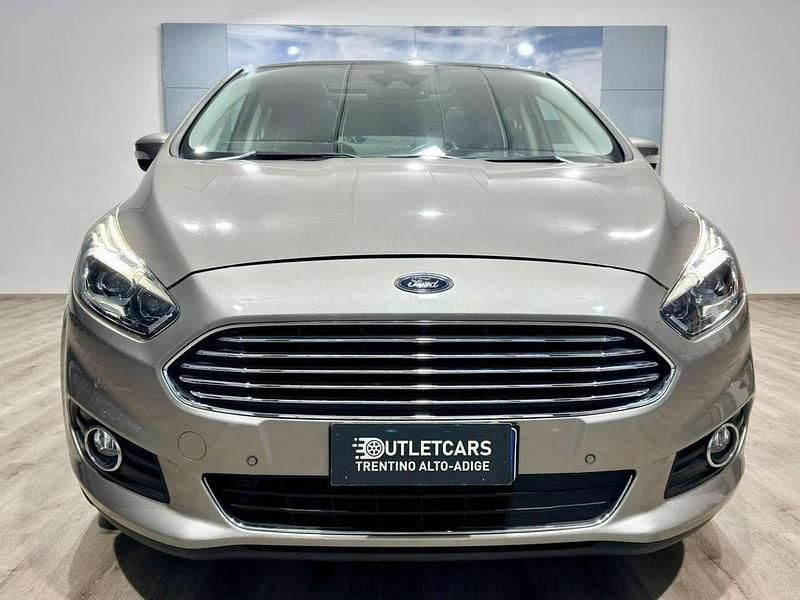 Usata Ford S-MAX Titanium 150 CV (110 kW) 2017 Beige Monovolume
