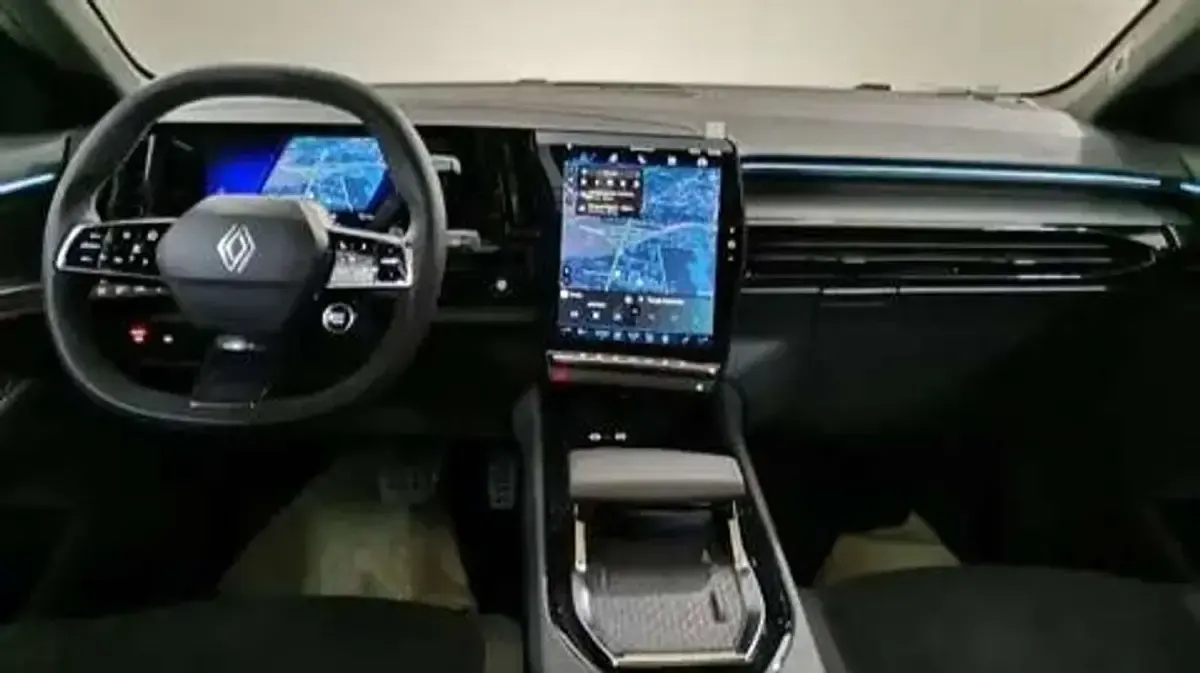 Usata Renault Rafale 300 CV (220 kW) 2024 Blu/azzurro SUV